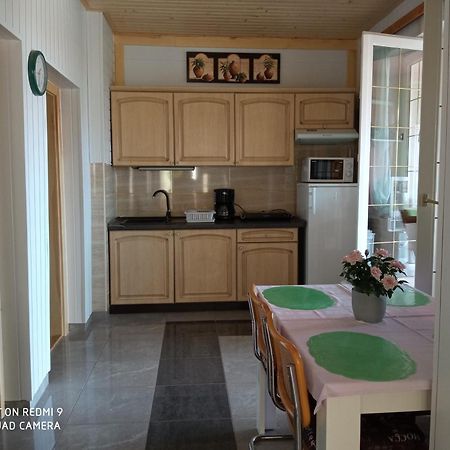 Maria Apartman Heviz Exterior photo