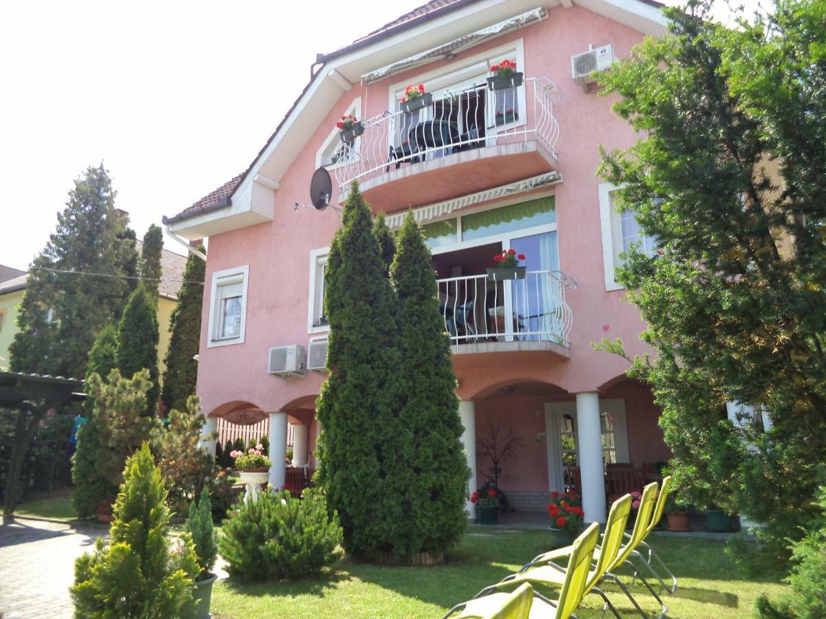 Maria Apartman Heviz Exterior photo